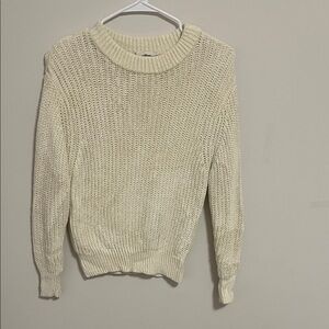 Wilfred Aritzia Cream Knit Crew Neck Sweater